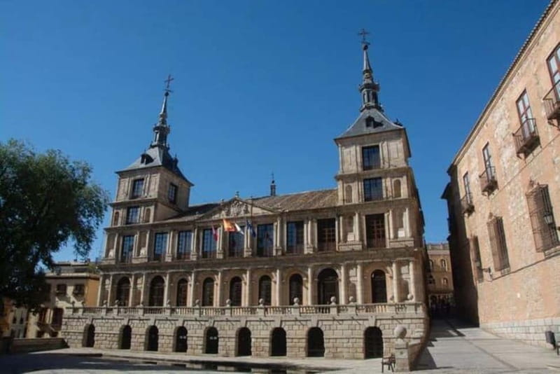 English Tour Toledo Complete with Patio-Palace House ⭐⭐⭐⭐⭐ - Patio-Palace House Moment: Casa Rodrigo de la Fuente