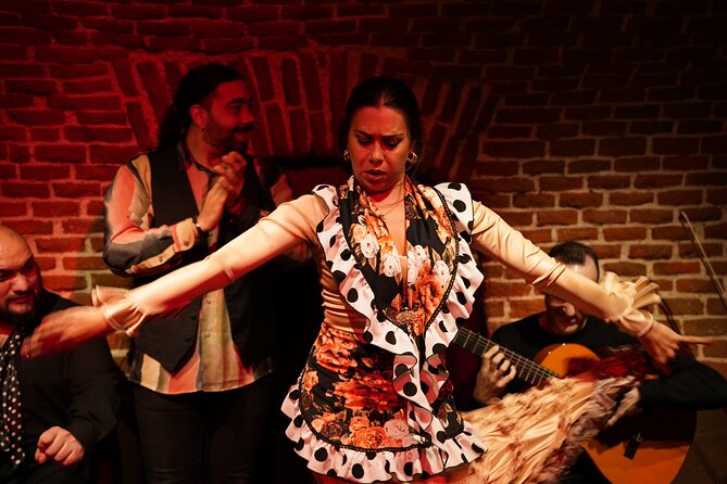 Essential Flamenco: Pure Flamenco Show in the Heart of Madrid - Who This Show Fits (and Who Might Prefer a Bigger Venue)