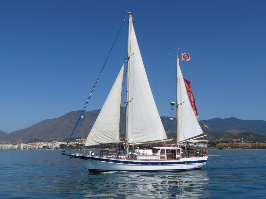 Estepona: Dolphin Watching Sailboat Cruise with Drink - Meeting at Puerto de Estepona: find Pontoon 6 fast