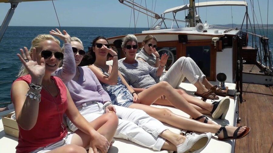 Estepona: Dolphin Watching Sailboat Cruise with Drink - Swim stop in turquoise water: when it happens, and what to do