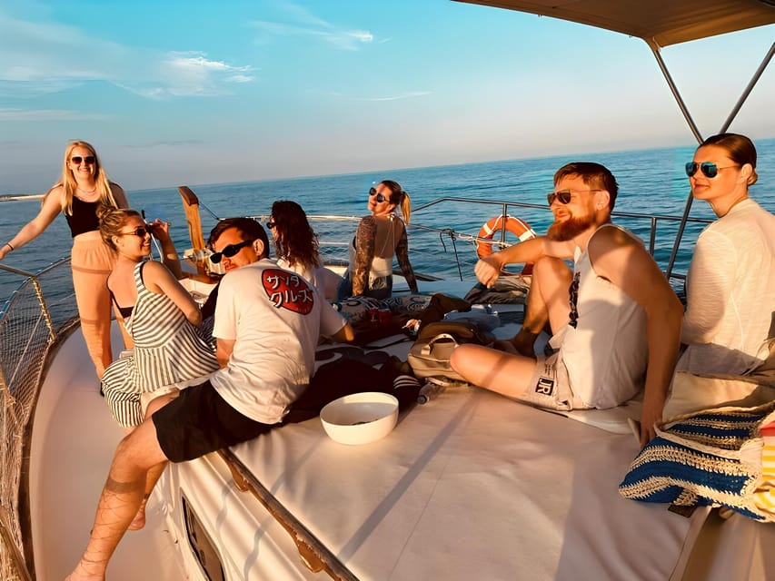 Estepona: Dolphins Searching Sea Cruise with Drink & Snacks - Comfort and Boat Practicalities, What the Reviews Suggest