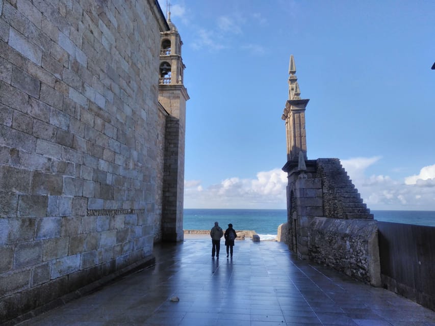 Finisterre Express: the route to the end of the world - From Capilla del Pilar: getting on the road fast