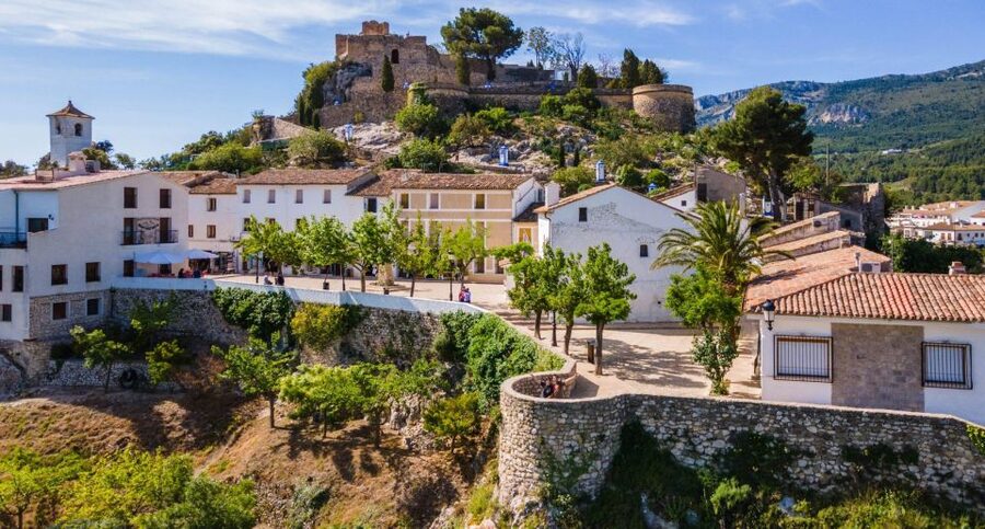 From Alicante/Benidorm: Guadalest & Algar Waterfalls Tour - Guadalest Castle Village: medieval streets and views that earn the hike