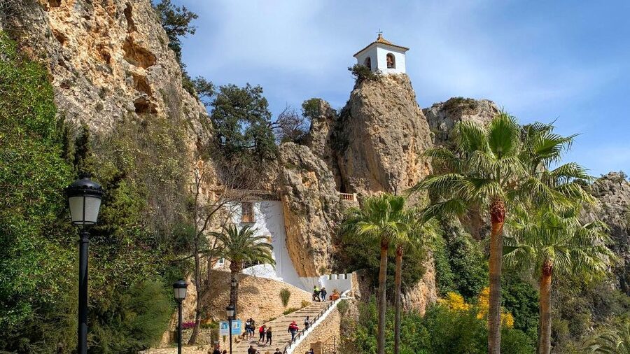 From Alicante/Benidorm: Guadalest & Algar Waterfalls Tour - The Algar Waterfalls: shaded trails and time to actually cool off