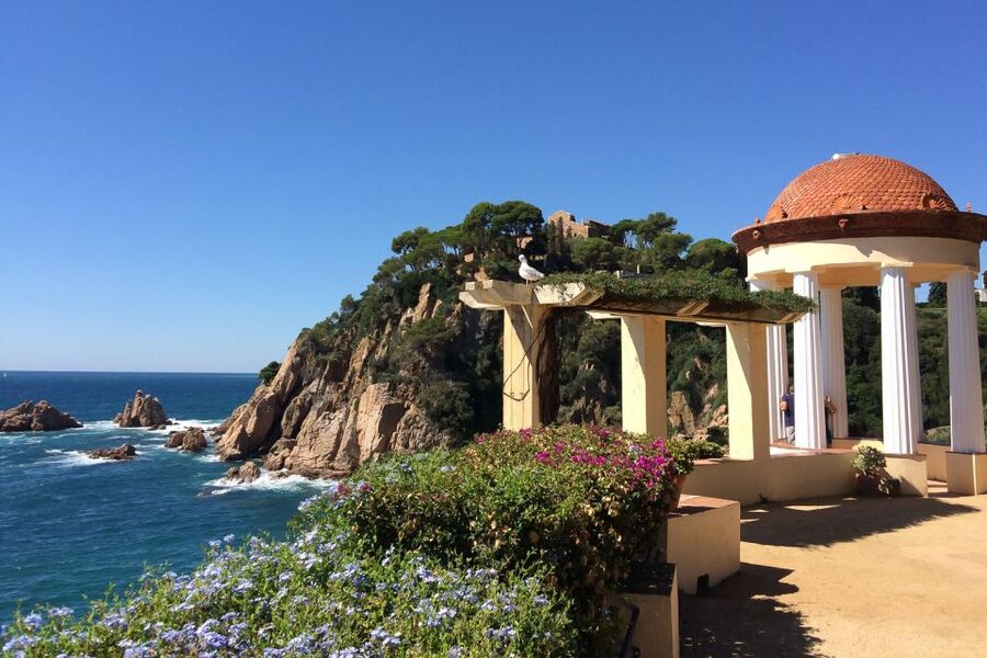 From Barcelona: Costa Brava Day Tour with Lunch - Blanes Botanical Gardens and the Best First Stroll