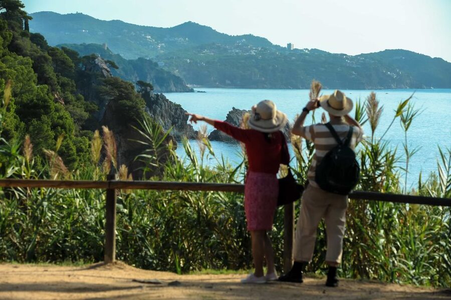 From Barcelona: Costa Brava Day Tour with Lunch - Price and Value: Is $135 Worth It?