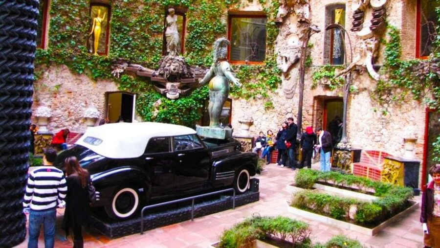 From Barcelona: Dalí Triangle and Cadaques Tour - Costa Brava scenic drive, plus a sanity check on motion sickness