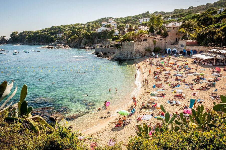 From Barcelona: Girona and Costa Brava Day Tour - Guided vs Free Time: The Balance That Makes the Day Feel Worth It