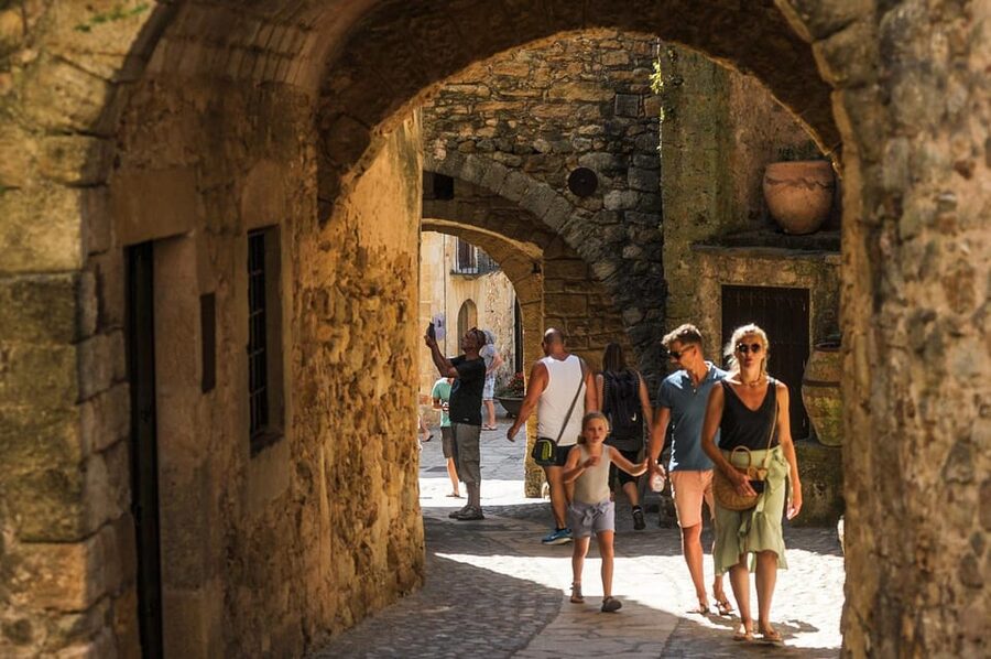 From Barcelona: Girona and Costa Brava Day Tour - What to Pack for a Smooth Girona and Costa Brava Day
