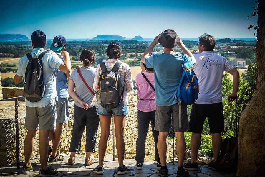 From Barcelona: Girona and Costa Brava Day Tour - Riding From Barcelona: The Van, the Timing, and the Pace
