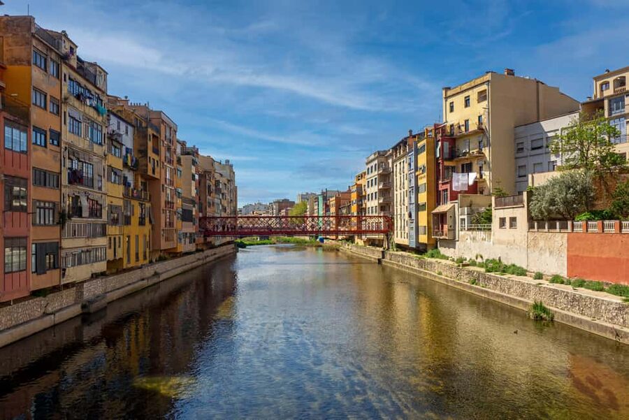 From Barcelona: Girona&Dalí Museum Day Trip with Small Group - Girona first, then Figueres: a day built for contrasts