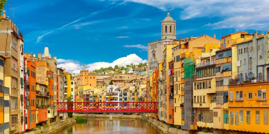 From Barcelona: Girona, Figueres, Dalí Museum, and Cadaqués - Who should book this Girona, Figueres, and Cadaqués day trip