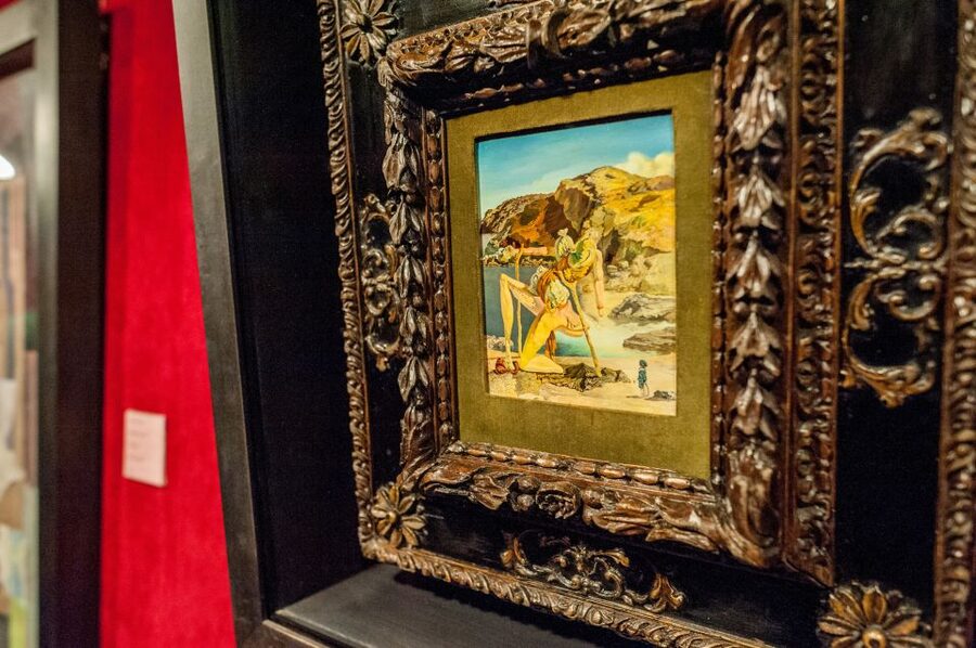 From Barcelona: Girona Guided Tour & Dalí Museum in Figueres - Coach comfort, timing realities, and how to avoid a bad day vibe