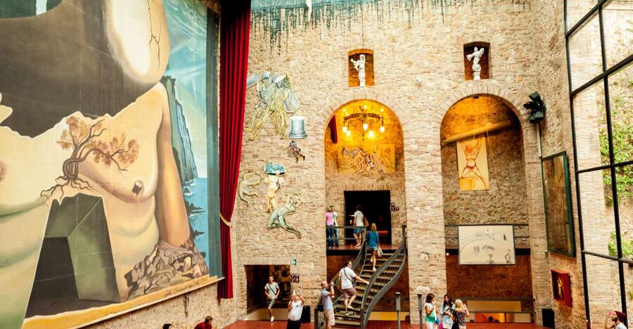 From Barcelona: Girona Guided Tour & Dalí Museum in Figueres - A 9-hour highlights day that still feels like two real places