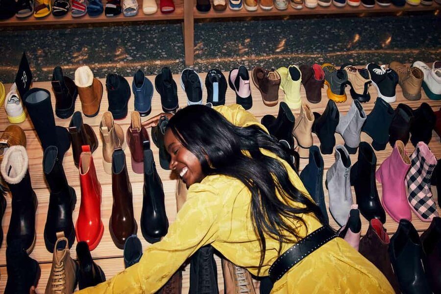 From Barcelona: La Roca Village Shopping Express® Day Trip - A smart one-day plan for outlet shopping