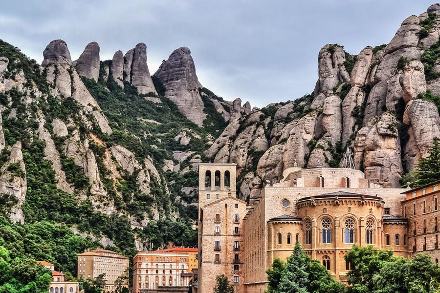From Barcelona: Montserrat Day Trip with Optional Tickets - Free time planning: how to use your break wisely