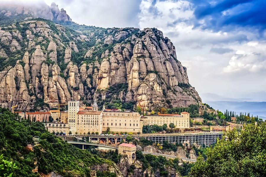 From Barcelona: Montserrat Day Trip with Optional Tickets - Escolania choir vs museum: choosing the right kind of Montserrat