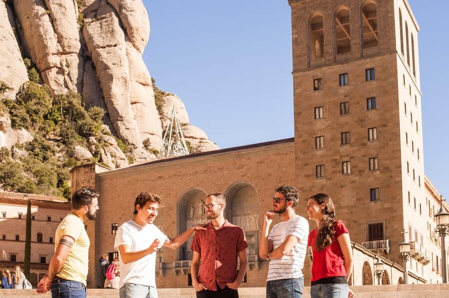 From Barcelona: Montserrat Half-Day Wine and Tapas Trip - Your Montserrat free hour: viewpoints, market time, and the “don’t overpromise”