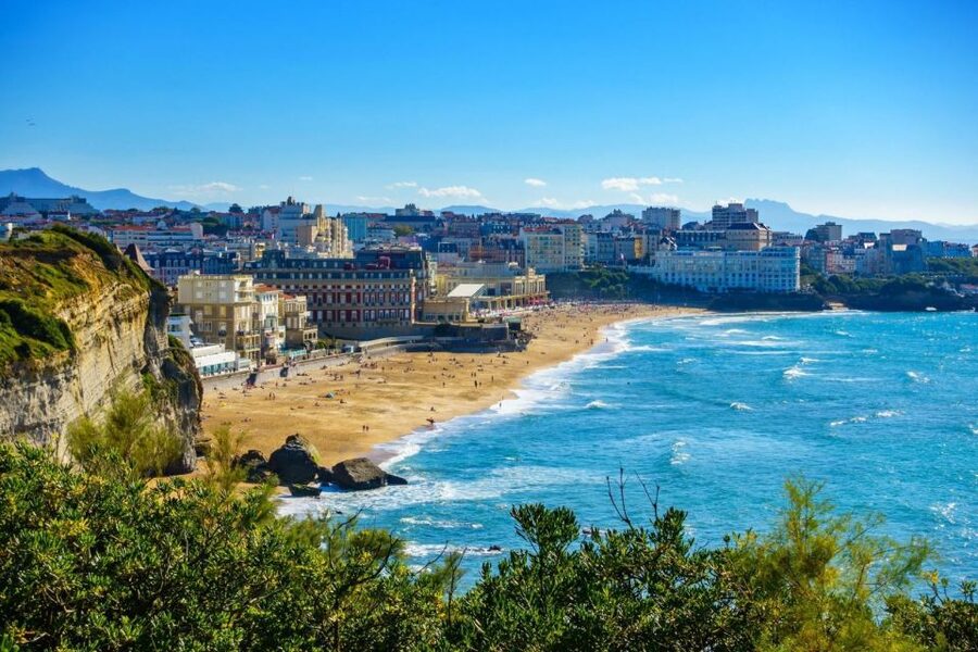From Bilbao: Biarritz, Saint Jean de Luz, San Sebastian Tour - Two Countries, One Easy Morning From Bilbao