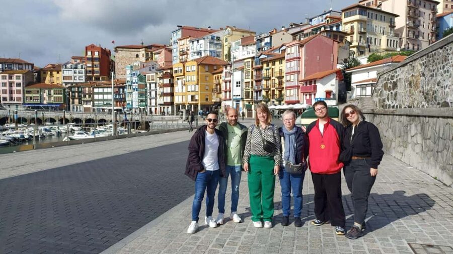 From Bilbao: Gaztelugatxe with Access, Bermeo and Gernika - FAQ