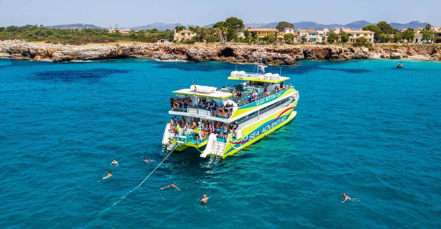 From Cala Millor: East Coast Glass-Bottom Boat Trip - Glass-bottom views from Cala Millor, what you really get