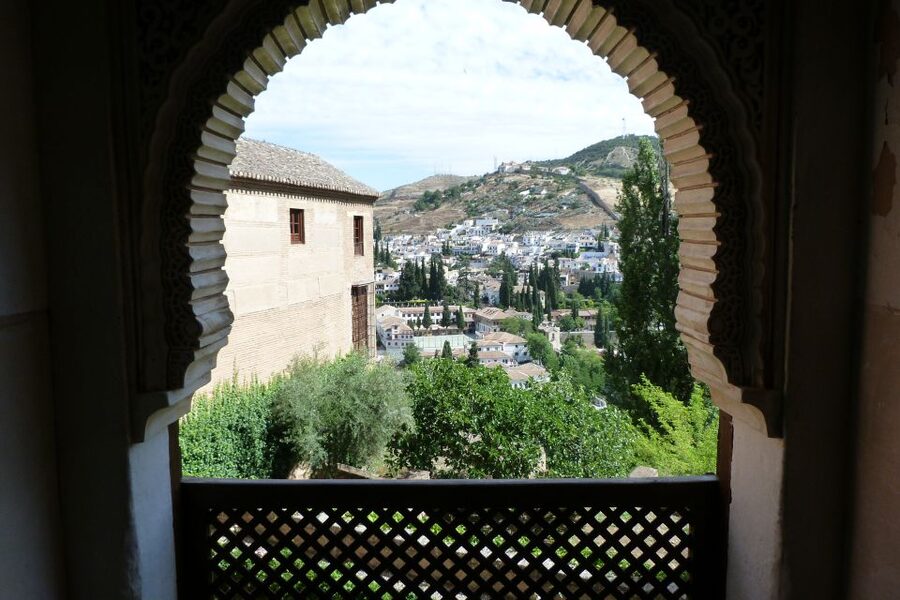 From Costa del Sol or Malaga: Granada and Alhambra Tour - Key things that make this trip worth your time