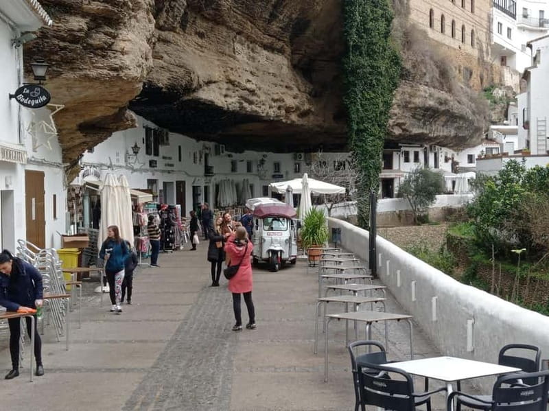 From Fuengirola: Ronda+Setenil de las Bodegas Day Trip - Getting to the bus, finding your start line, and using WhatsApp properly