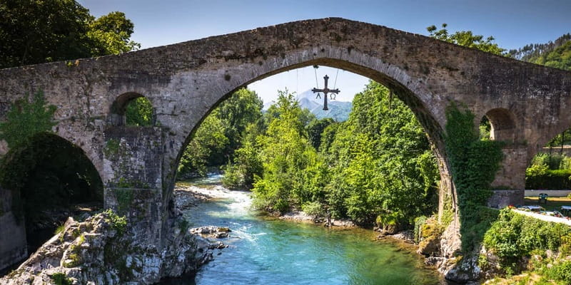 From Gijón: Covadonga Lakes, Cangas de Onís and Lastres - Who should book this day trip