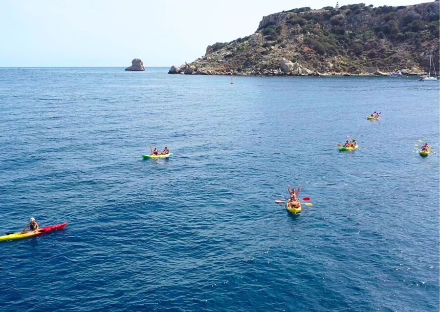 From L'Estartit: Sea Kayaking Tour to the Medes Islands - Paddling around 7 islets: the best parts and the reality check