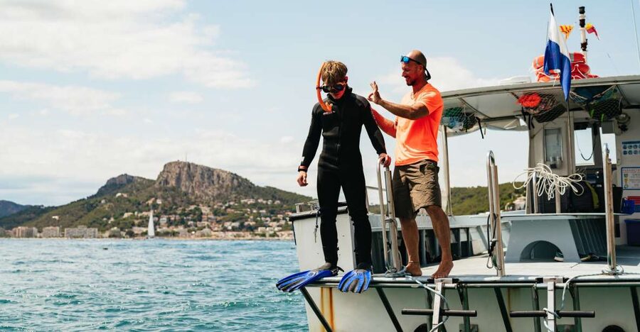 From L’Estartit: Snorkeling Trip to the Medes Islands - Medaqua in L’Estartit, and what happens before you get wet