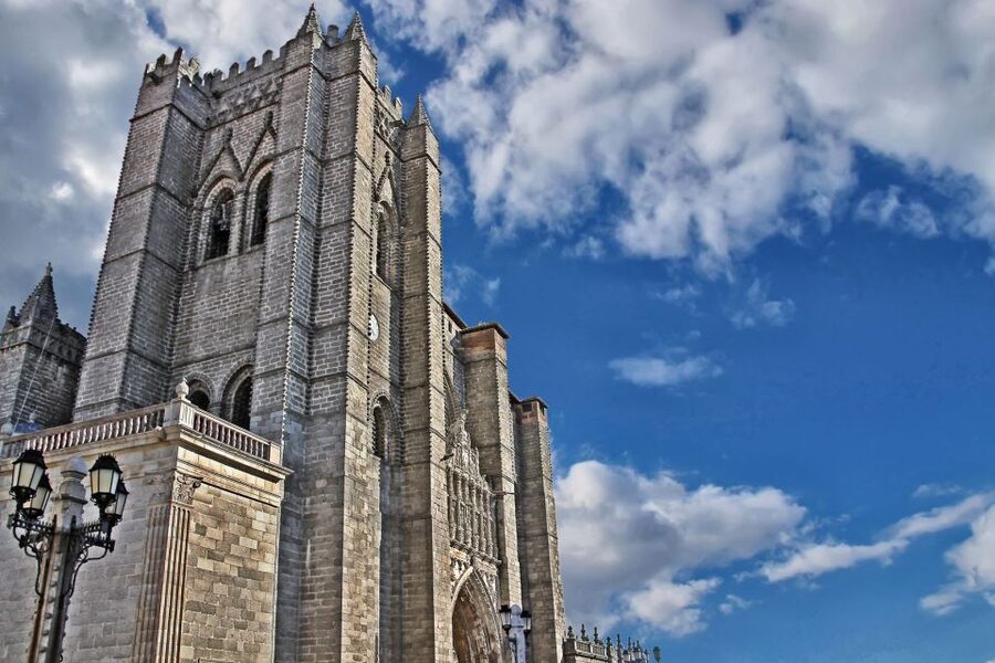 From Madrid: Ávila and Salamanca Guided Day Trip - Two UNESCO Cities in One Madrid Day