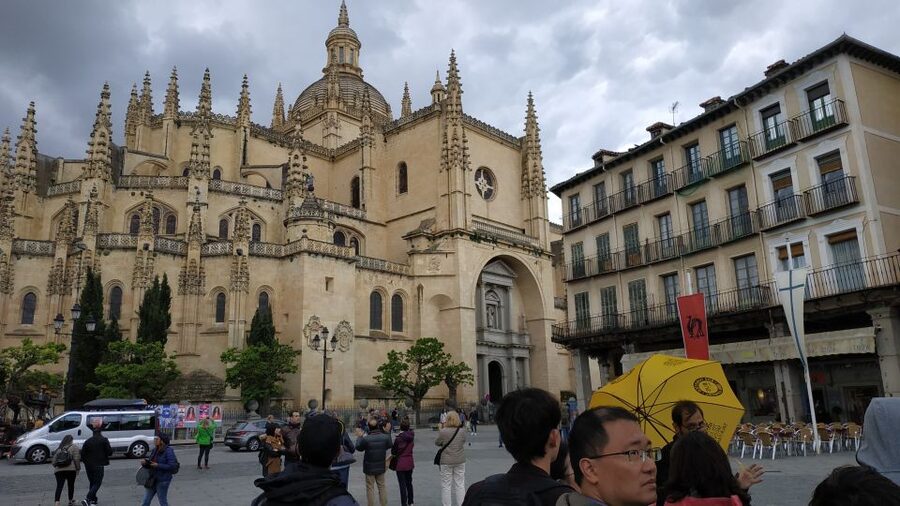 From Madrid: Ávila and Segovia Guided Day Trip - Alcázar of Segovia: choose it if you want the castle moment