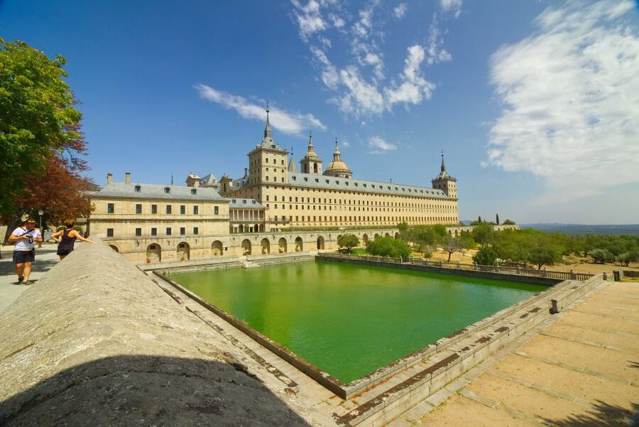 From Madrid: El Escorial and Valley's Basilica Half Day Tour - First Stop, San Lorenzo de El Escorial in Two Hours