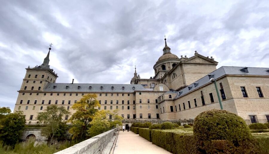 From Madrid: Escorial Monastery and the Valley of the Fallen - What you’ll see inside: the highlights that drive the story