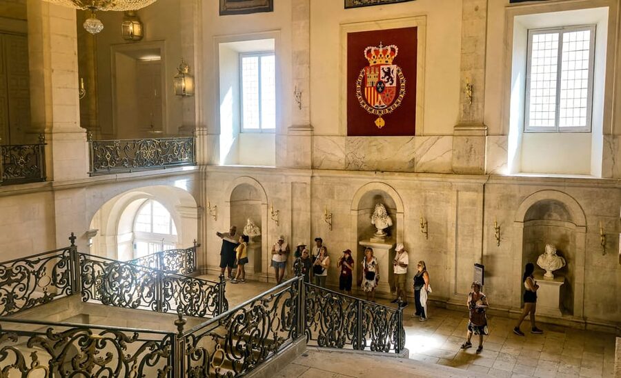 From Madrid: Guided Day Trip to Chinchon, Aranjuez & Toledo - Toledo Cathedral, Alcázar Area Views, and a Guided Hour That Sets You Up