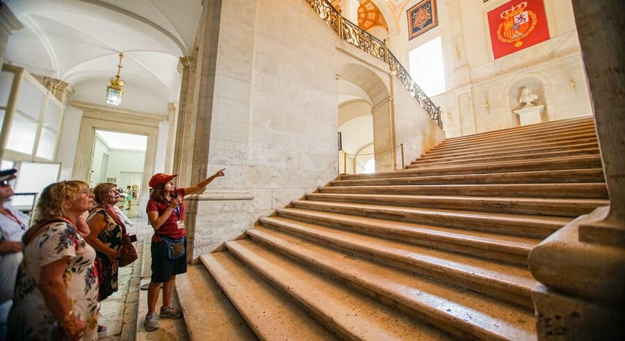 From Madrid: Guided Day Trip to Chinchon, Aranjuez & Toledo - The Mirador del Valle Photo Stop and the Return to Madrid