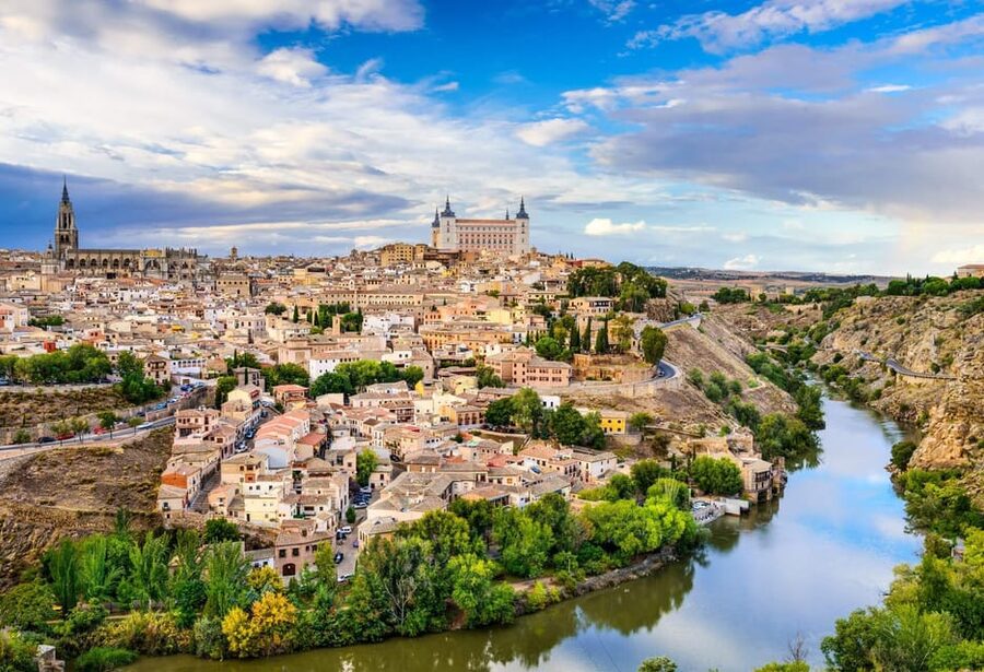 From Madrid: Guided Day Trip to Segovia and Toledo - Free Time in Toledo and Alcázar of Toledo: How Much You Can Actually Do