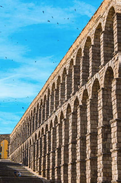 From Madrid: Guided Day Trip to Segovia and Toledo - Toledo Arrives: Cathedral, Jewish Quarter, and the City Wall Effect