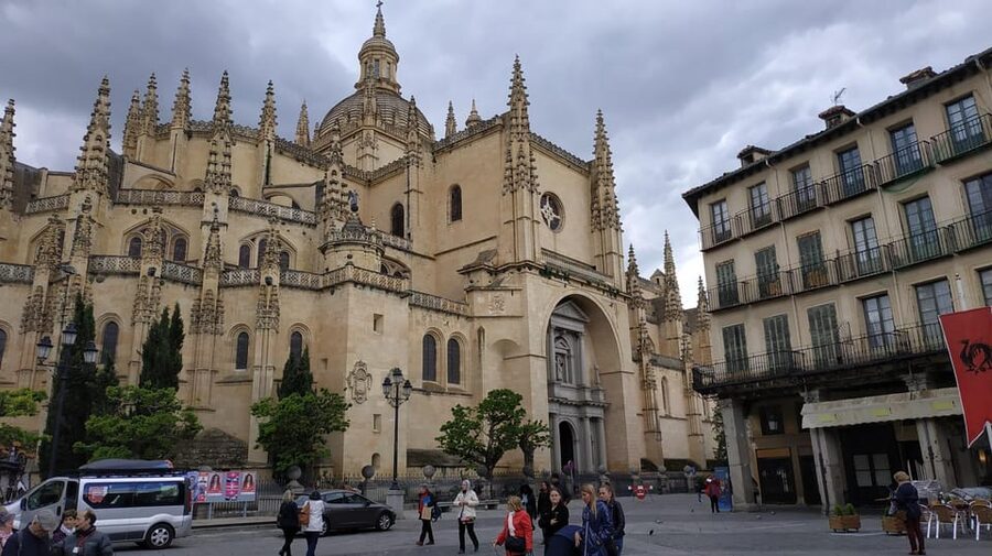 From Madrid: Half-Day or Full-Day Trip to Segovia - Comfort, timing, and group logistics (what can affect your pace)