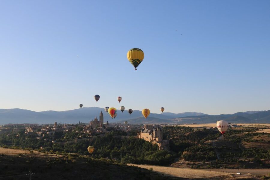 From Madrid: Hot Air Balloon over Segovia with Transfer - Should you book this hot air balloon over Segovia from Madrid?