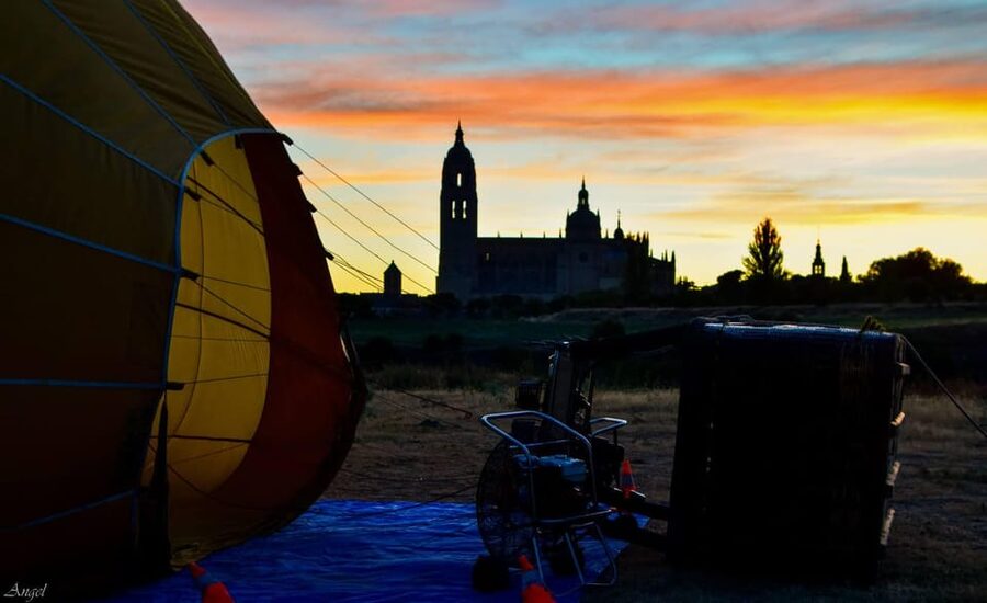 From Madrid: Hot Air Balloon over Segovia with Transfer - Door-to-door Madrid transfer that keeps your morning simple