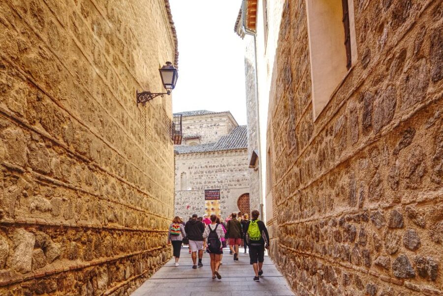 From Madrid: Old Town Toledo Tour with Optional Activities - The 90-minute Old Town walk: what the guide helps you connect