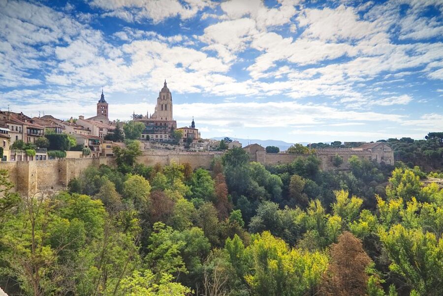 From Madrid: Segovia & Avila Day Trip with Optional Tickets - Key Highlights Worth Prioritizing