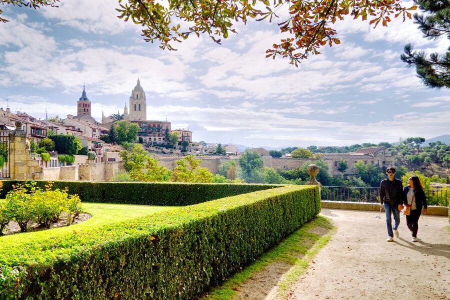 From Madrid: Segovia & Avila Day Trip with Optional Tickets - Ávila Next: Walls, Old Quarters, and Major Stops