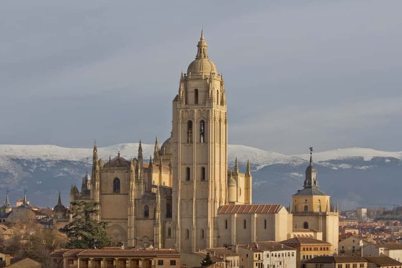 From Madrid: Segovia Guided Afternoon Tour - Canonjías Neighborhood and the Alcazar Fortress Exterior Legends