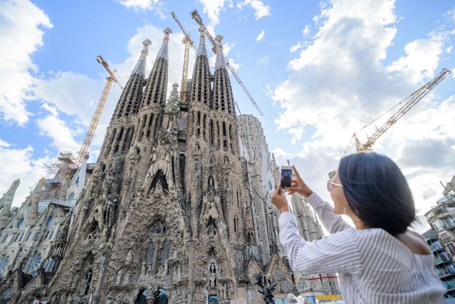 From Madrid: The Best of Barcelona in One Day - First things first: how this Madrid to Barcelona day trip actually feels