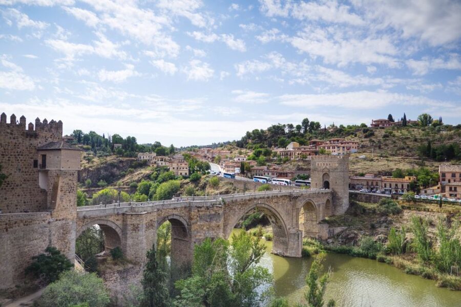 From Madrid: Toledo Guided Day Trip - Toledo walk tour (about 1 hour): how you get oriented fast