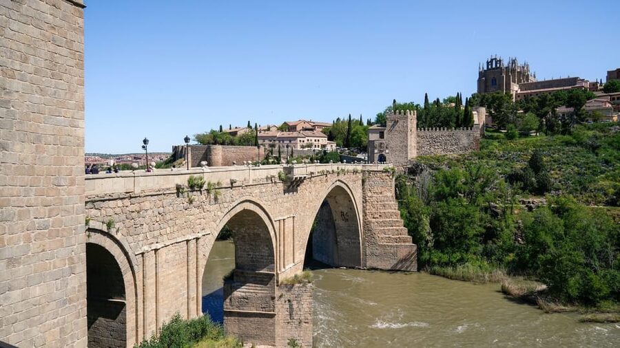 From Madrid: Toledo Guided Tour of All Major Monuments - Price and value: what $101 includes and why it can be a good deal