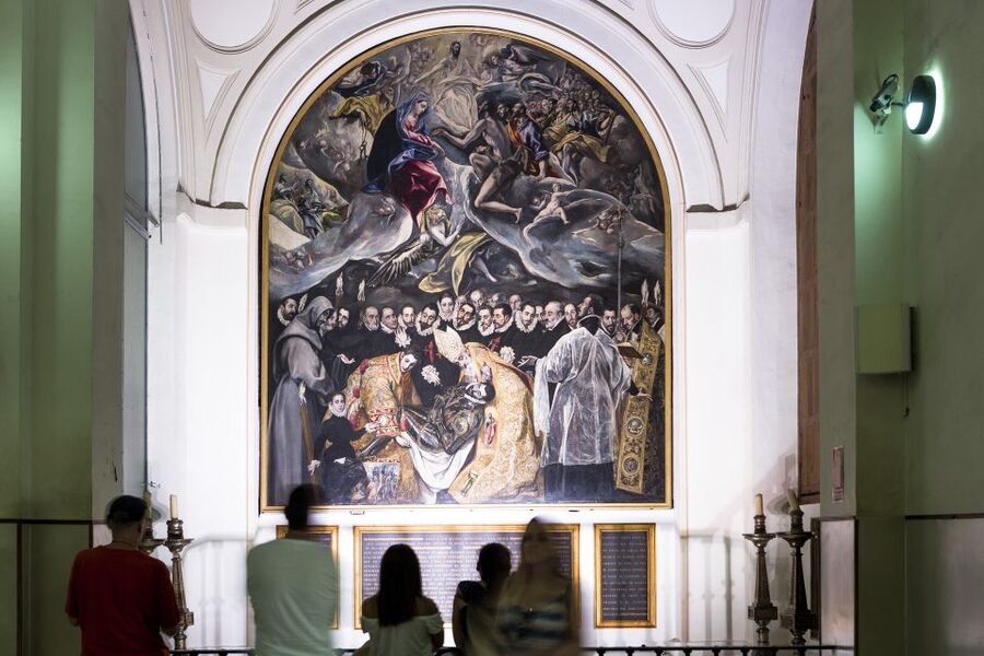 From Madrid: Toledo Guided Tour of All Major Monuments - Toledo Cathedral and its stained glass Gothic naves