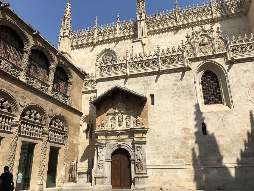 From Malaga: Alhambra and Royal Chapel with Entry Tickets - Free time in Granada: use it to get your bearings